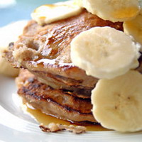 Recept van Ontbijtpannekoekjes met banaan op Receptenenzo